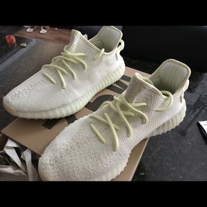 Yeezy boost 350 butter size 10
